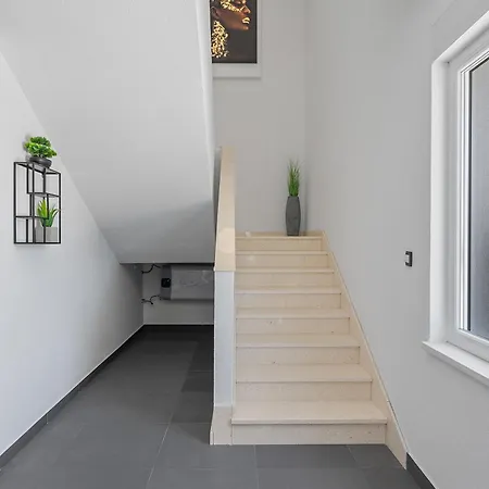 Marta Otel Kaštel Sućurac