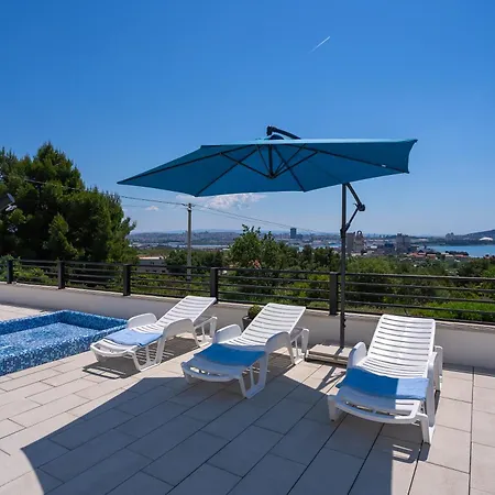 Otel Marta 4*